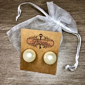 Plunder Shaila Earrings